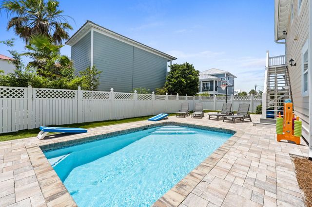 68 Tarpon Street, Destin, FL 32541