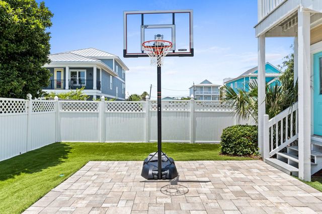 68 Tarpon Street, Destin, FL 32541