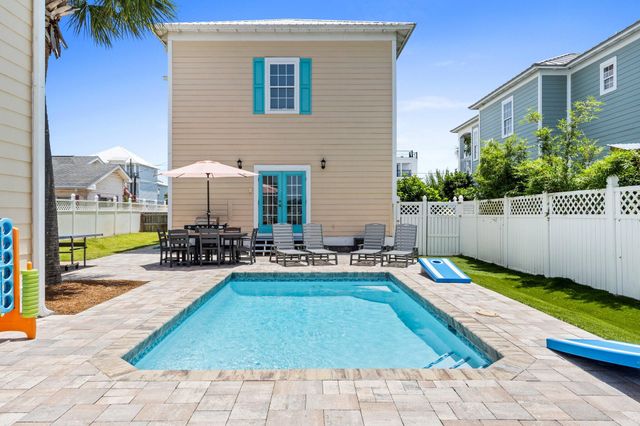 68 Tarpon Street, Destin, FL 32541