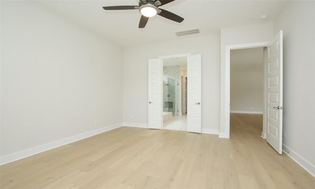 8018 Hingham Lane, The Woodlands, TX 77389