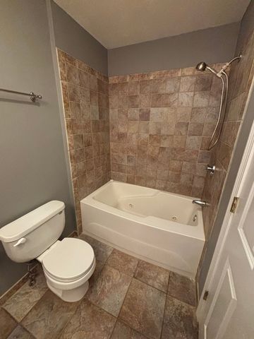 571 Freeport St 4, Boston, MA 02122