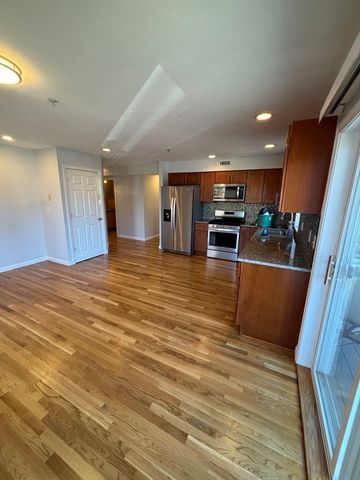 571 Freeport St 4, Boston, MA 02122