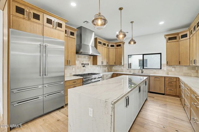 4107 E AVALON Drive, Phoenix, AZ 85018