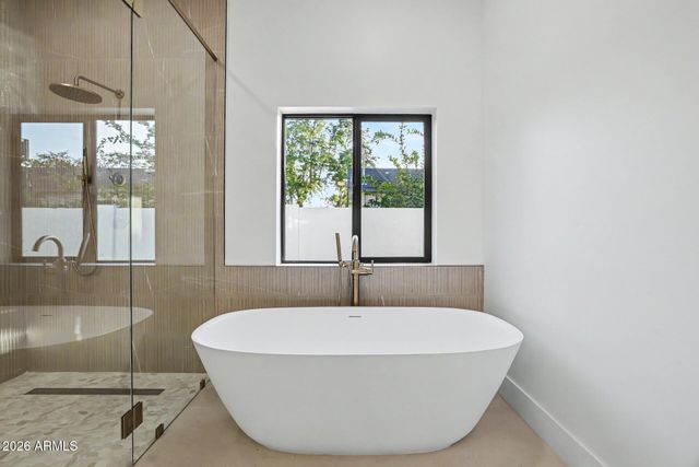 4107 E AVALON Drive, Phoenix, AZ 85018