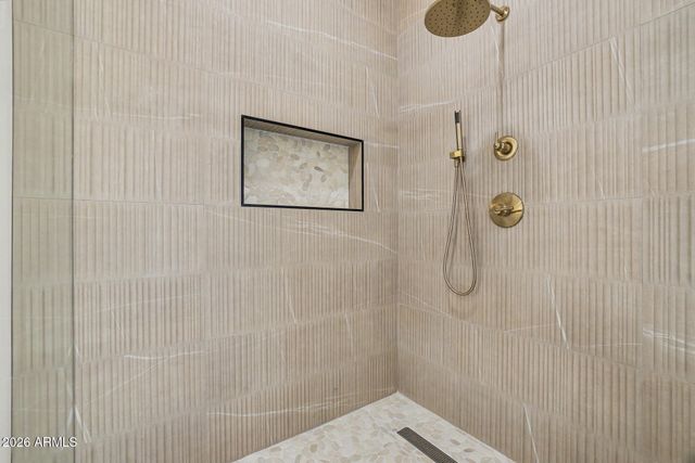 4107 E AVALON Drive, Phoenix, AZ 85018