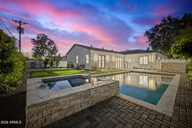 4107 E AVALON Drive, Phoenix, AZ 85018