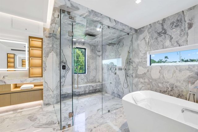 237 Elwa Place, West Palm Beach, FL 33405