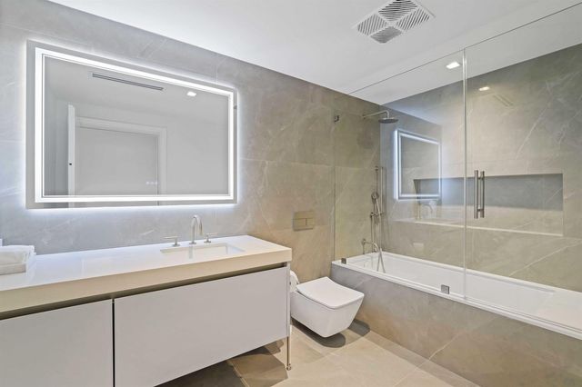 237 Elwa Place, West Palm Beach, FL 33405
