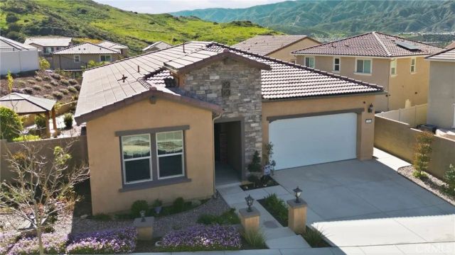 11863 Trailwood Ct, Corona, CA 92883