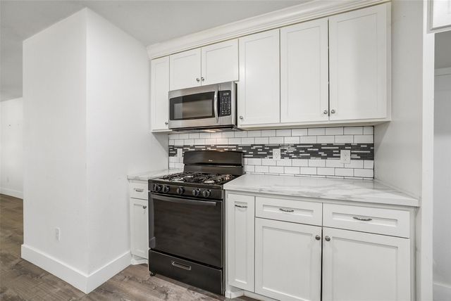 307 Penick Road, Waller, TX 77484