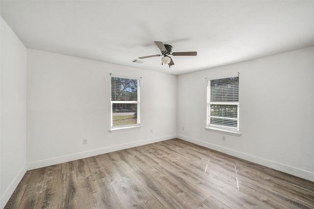 307 Penick Road, Waller, TX 77484