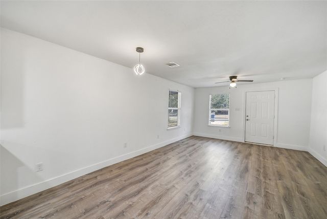 307 Penick Road, Waller, TX 77484