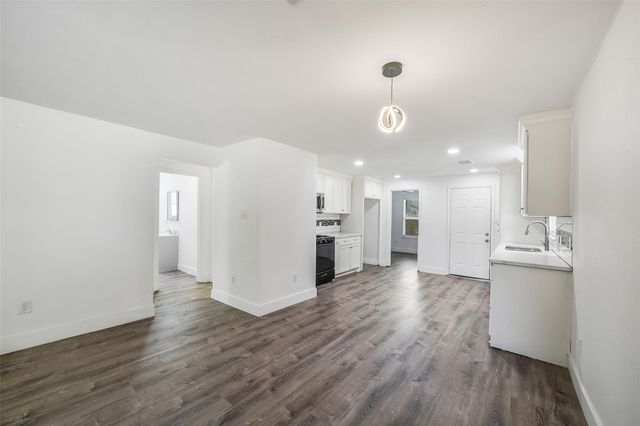 307 Penick Road, Waller, TX 77484