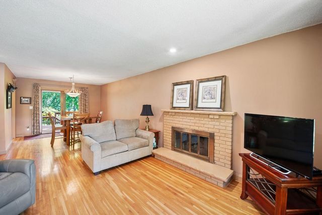 1845 Hillside Court N, West Lakeland Twp, MN 55082
