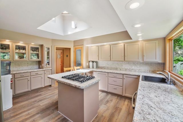 1845 Hillside Court N, West Lakeland Twp, MN 55082