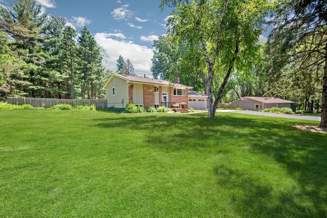 1845 Hillside Court N, West Lakeland Twp, MN 55082