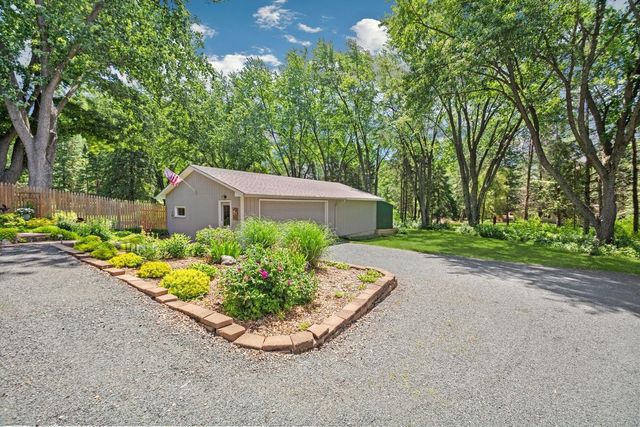 1845 Hillside Court N, West Lakeland Twp, MN 55082