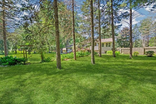 1845 Hillside Court N, West Lakeland Twp, MN 55082