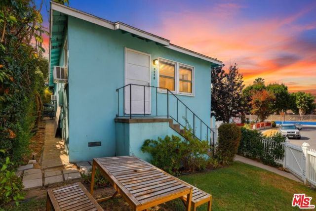 3210 Edward Avenue, Los Angeles, CA 90065