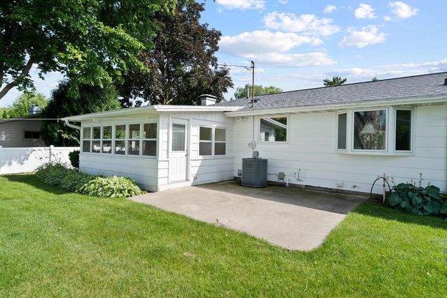 337 BROOKRIDGE STREET, Allouez, WI 54301