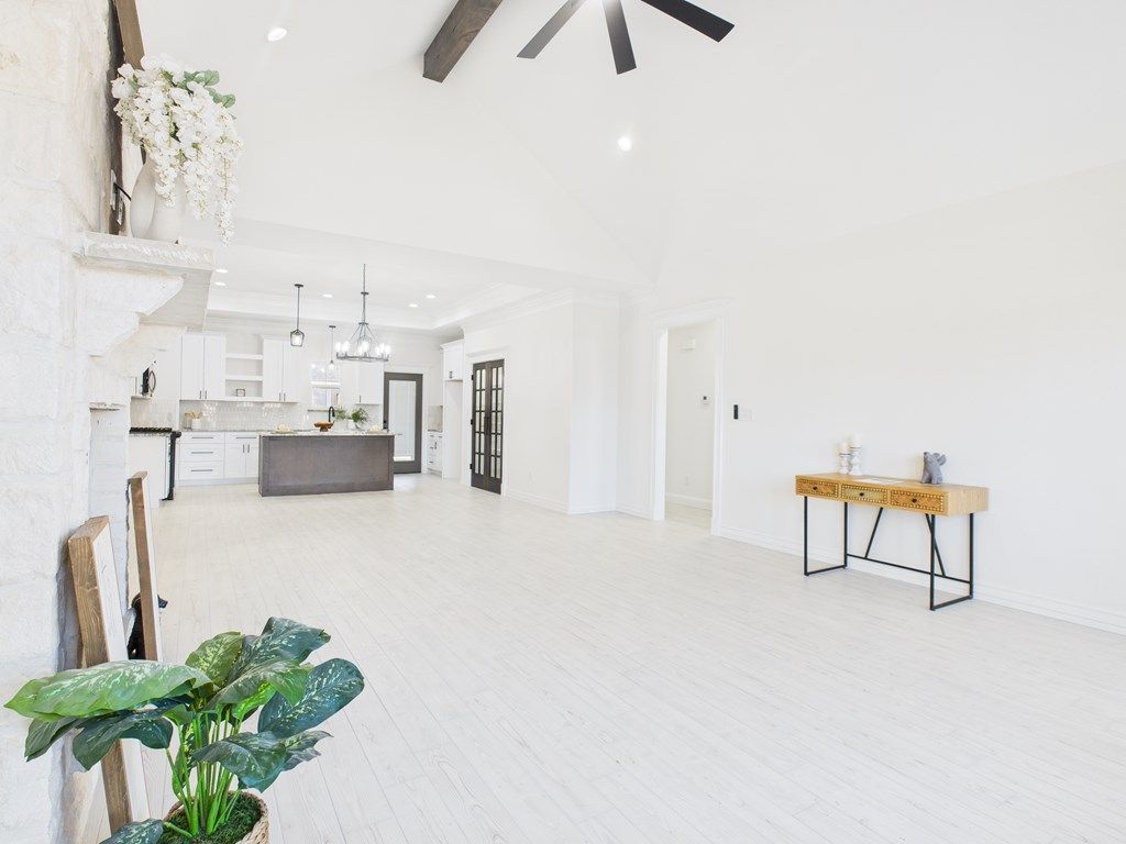 Image 6 of property listing at 3641 Silver Spur Dr, San Angelo, TX 76904