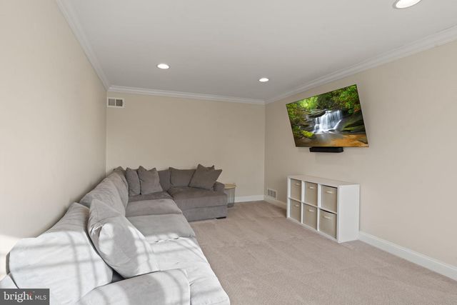 9 CRATER DR, Sewell, NJ 08080