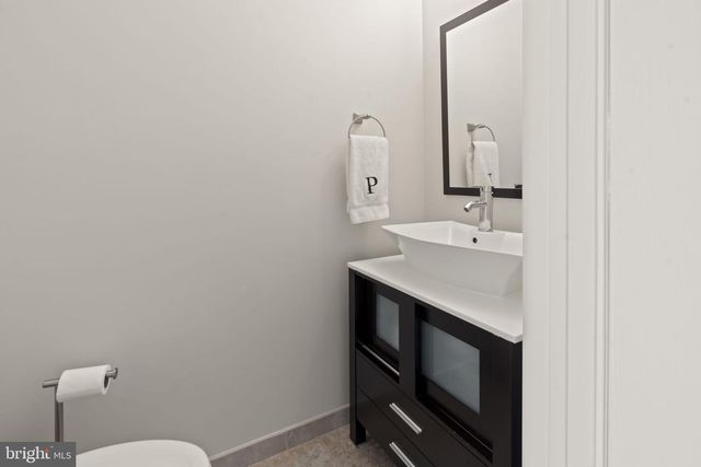 9 CRATER DR, Sewell, NJ 08080