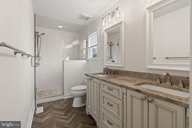 9 CRATER DR, Sewell, NJ 08080