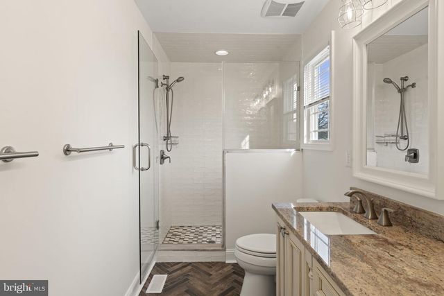 9 CRATER DR, Sewell, NJ 08080