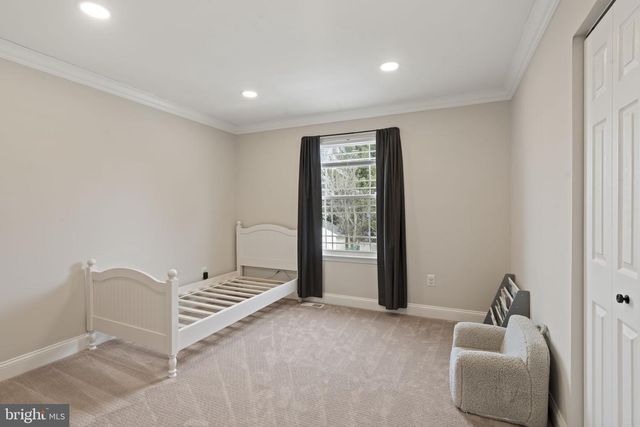 9 CRATER DR, Sewell, NJ 08080