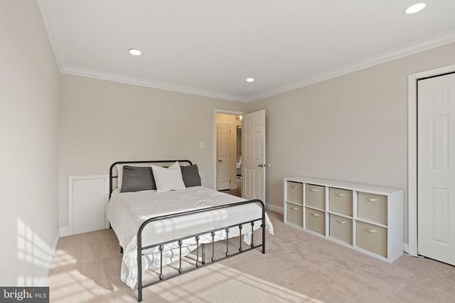 9 CRATER DR, Sewell, NJ 08080