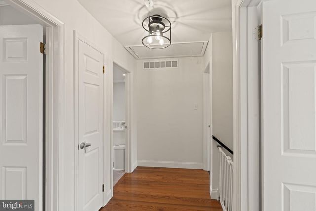 9 CRATER DR, Sewell, NJ 08080