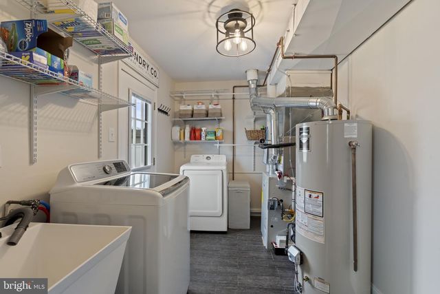 9 CRATER DR, Sewell, NJ 08080