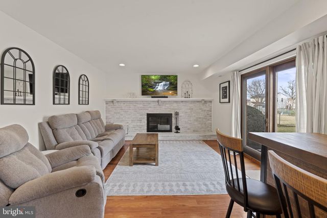 9 CRATER DR, Sewell, NJ 08080