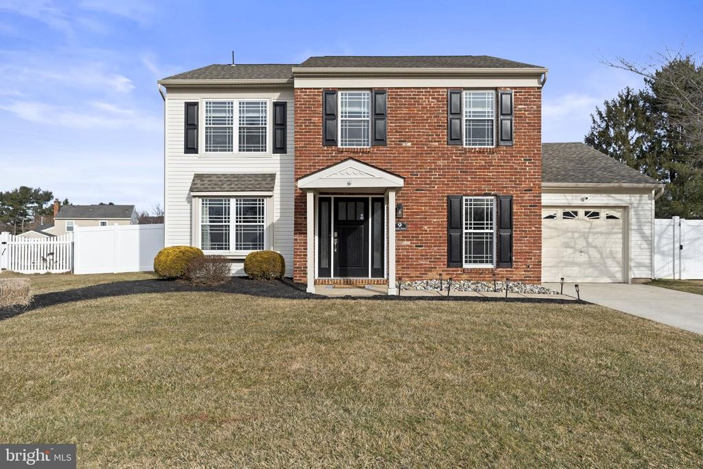 9 CRATER DR, Sewell, NJ 08080