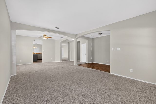 710 Bowie Lane, Mansfield, TX 76063