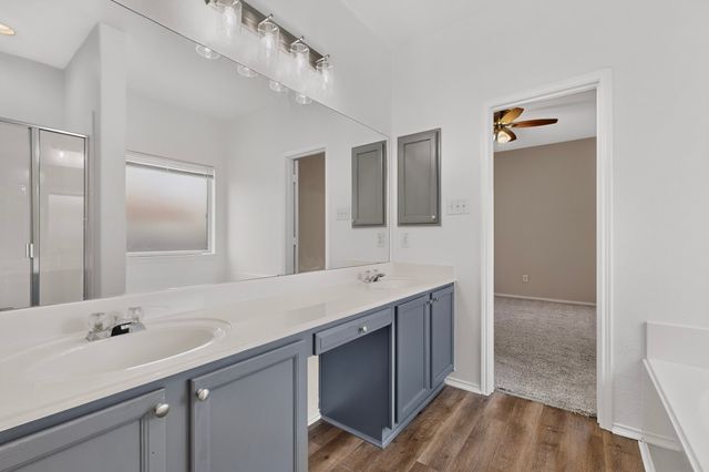 710 Bowie Lane, Mansfield, TX 76063
