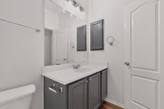 710 Bowie Lane, Mansfield, TX 76063