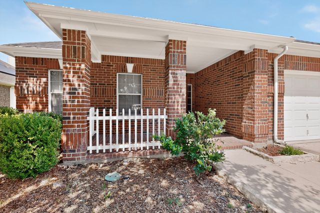 710 Bowie Lane, Mansfield, TX 76063