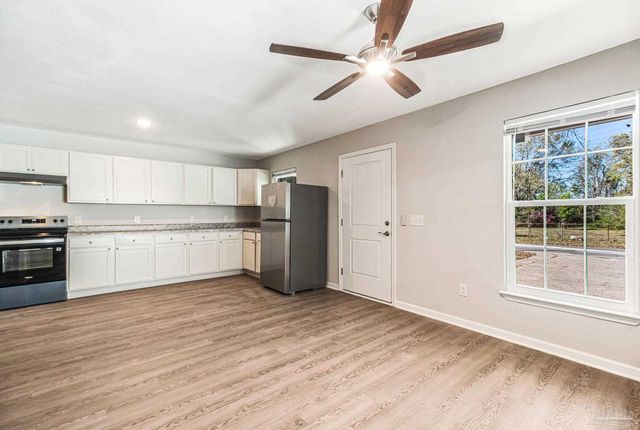 8414 Ryan Ave, Pensacola, FL 32534