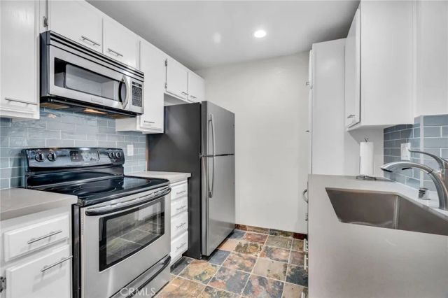4260 Via Arbolada 206, Los Angeles, CA 90042