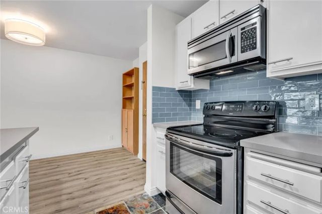 4260 Via Arbolada 206, Los Angeles, CA 90042