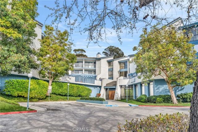 4260 Via Arbolada 206, Los Angeles, CA 90042