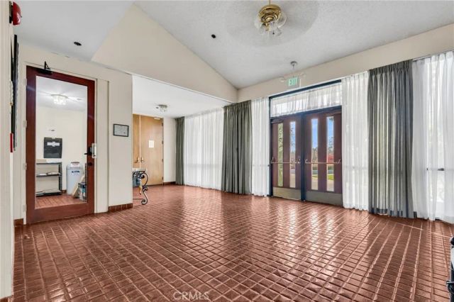 4260 Via Arbolada 206, Los Angeles, CA 90042