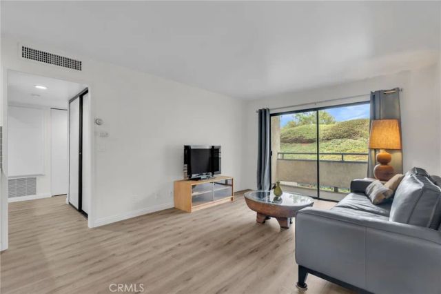 4260 Via Arbolada 206, Los Angeles, CA 90042