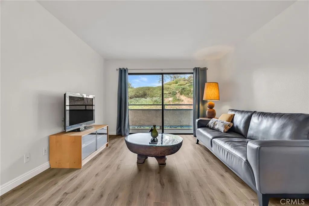 4260 Via Arbolada 206, Los Angeles, CA 90042