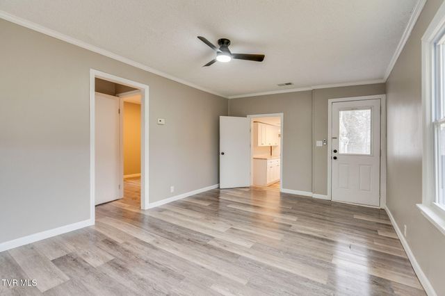 1131 Berry Road, Elizabethton, TN 37643