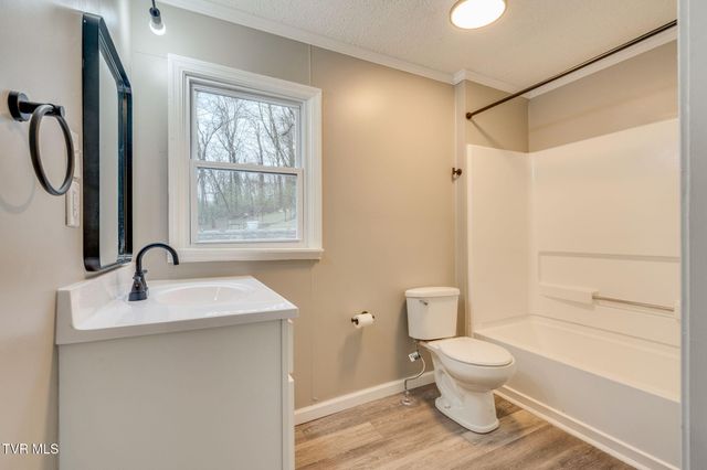 1131 Berry Road, Elizabethton, TN 37643