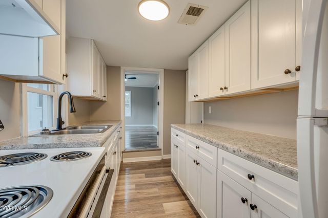 1131 Berry Road, Elizabethton, TN 37643