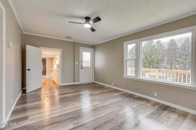 1131 Berry Road, Elizabethton, TN 37643